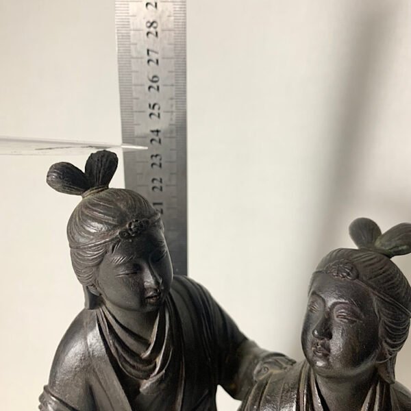 A Japanese Bronze Okimono, Finely Cast and Superbly Finished with a Lustrous Black Polish.
日本铜雕 - Image 7