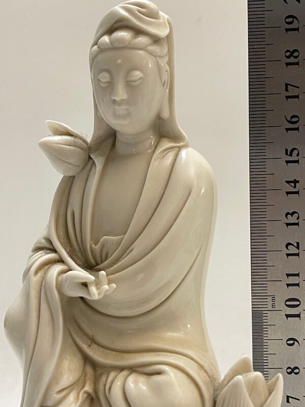 blanc de chine seated Guanyin