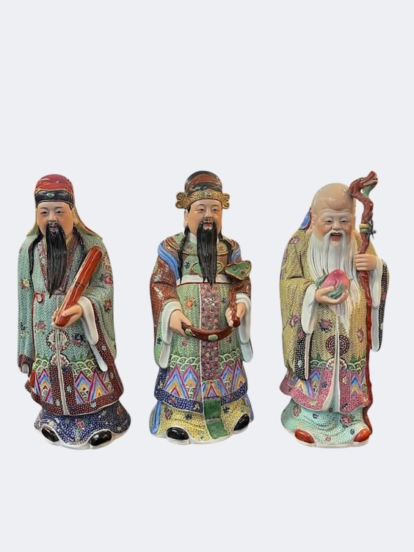 Famille rose figures