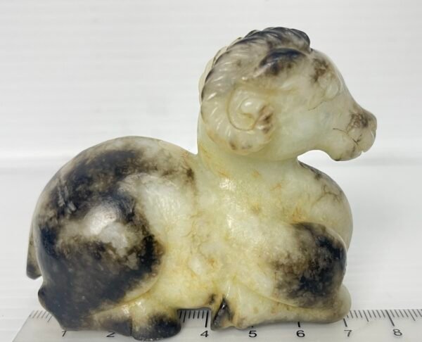 Chinese Jade carving
玉雕卧羊 - Image 3