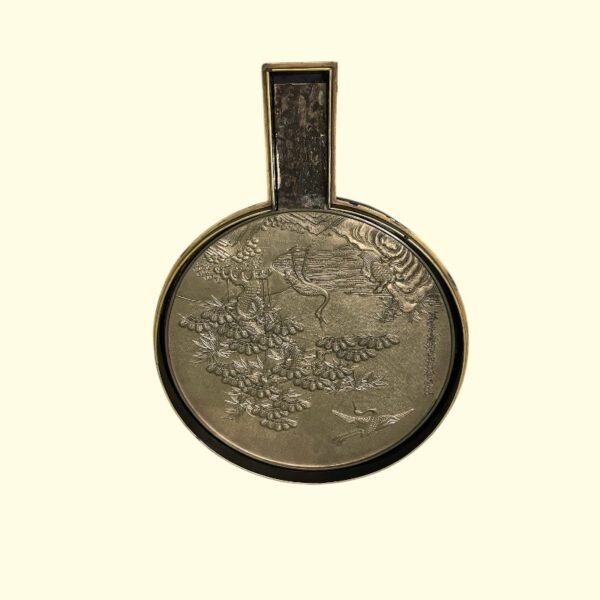 An antique Japanese bronze mirror in original lacquer box and stand, Meiji period, signed.

日本铜镜漆器盒架 - Image 9
