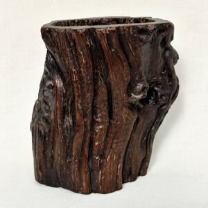 Alternative view of Chinese Organic Form Root Carving Of A Brush Pot 木制笔筒